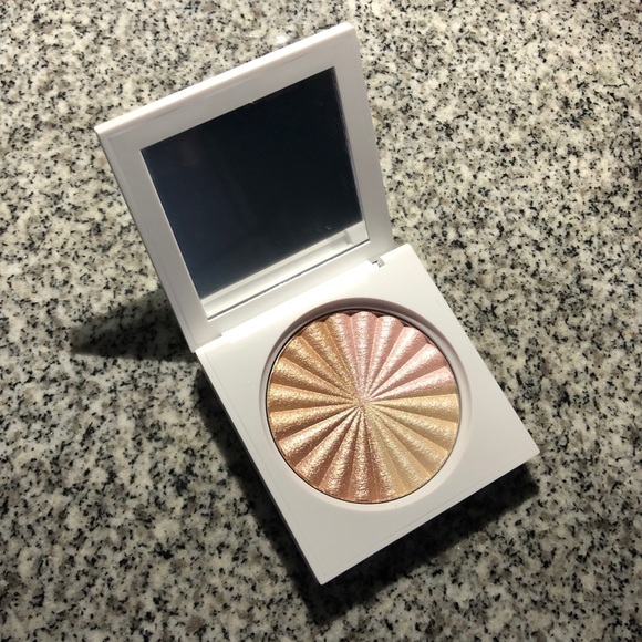 BRAND NEW OFRA highlighter All Of The Lights - Picture 3 of 4